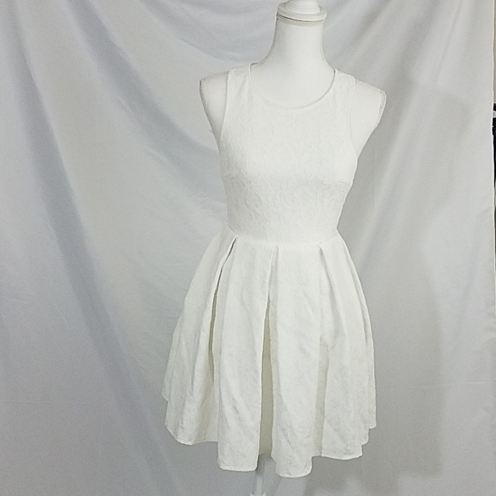 Lulus Lace Dress XS